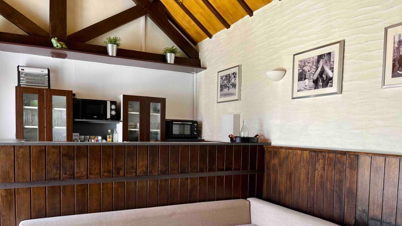 B&B Les Ecoliers Cherain Exteriör bild
