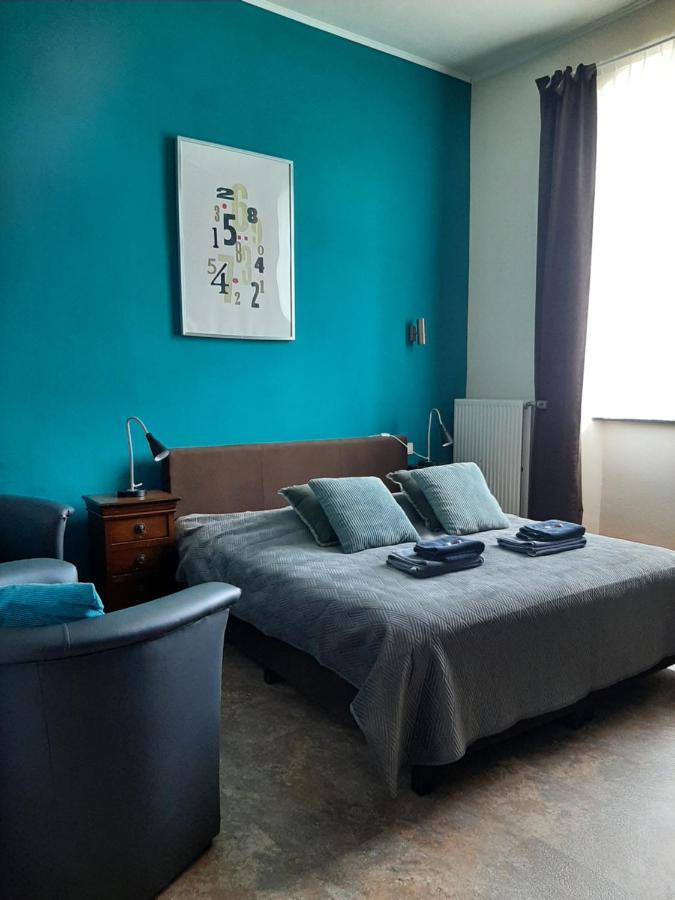 B&B Les Ecoliers Cherain Exteriör bild