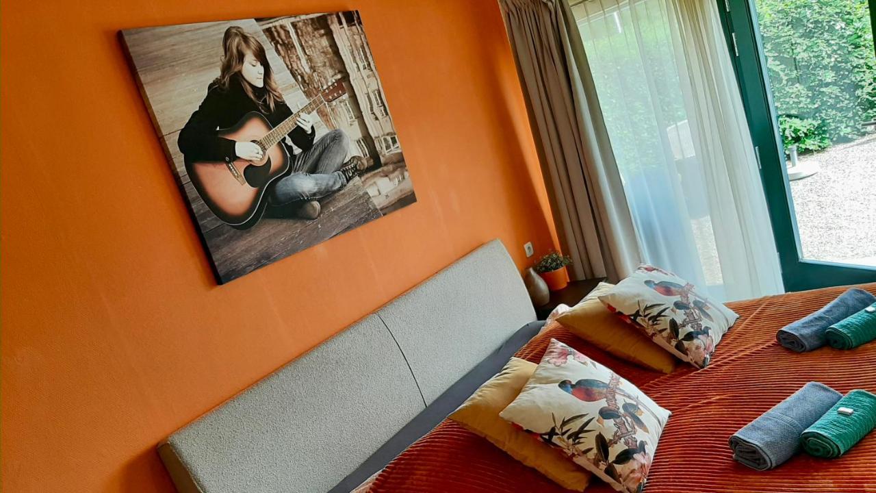 B&B Les Ecoliers Cherain Exteriör bild