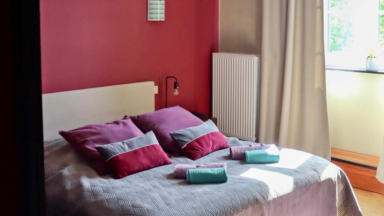 B&B Les Ecoliers Cherain Exteriör bild