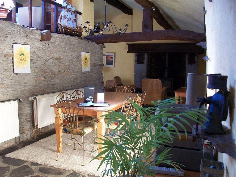 B&B Les Ecoliers Cherain Exteriör bild