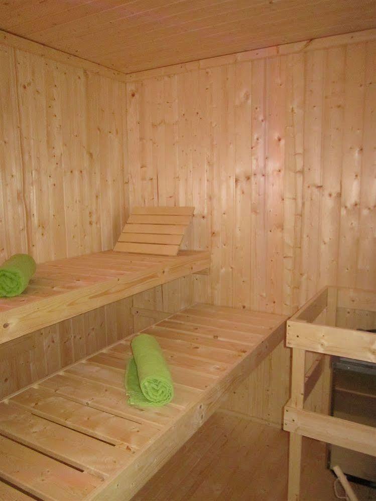 B&B Les Ecoliers Cherain Exteriör bild